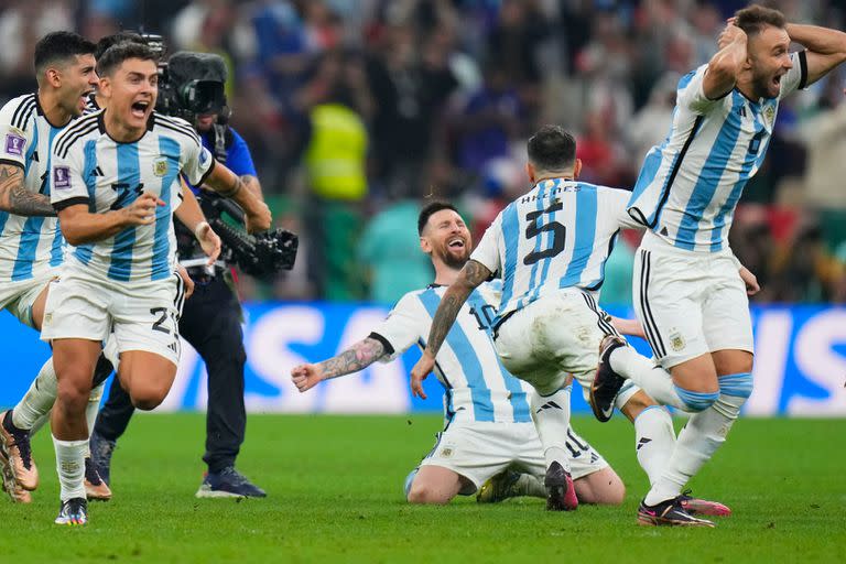 Lionel Messi y compañía empiezan a internalizar que son campeones del mundo, tras el desenlace contra Francia; la tercera consagración mundial de Argentina requirió de dos series de penales en Qatar 2022.