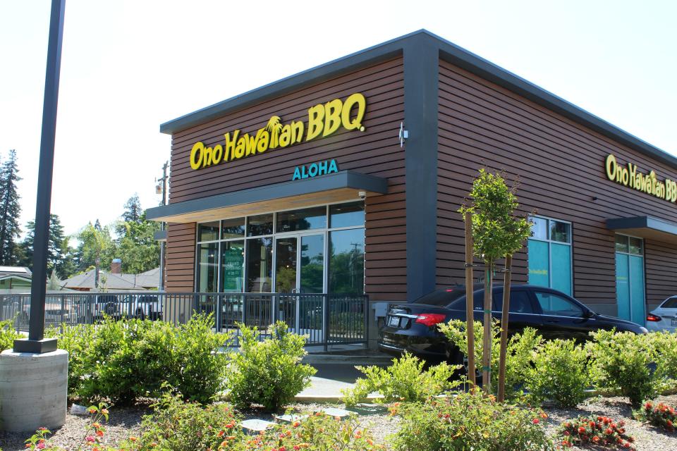 Ono Hawaiian BBQ is welcoming Visalians to celebrate the grand opening of its 100th store Friday.