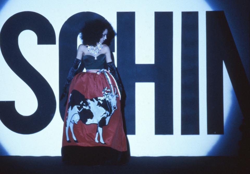 For those interested in a good overview of Italian fashion’s fundamental years, the exhibition “Italiana, Italy Through the Lens of Fashion 1971–2001” shouldn’t be missed.