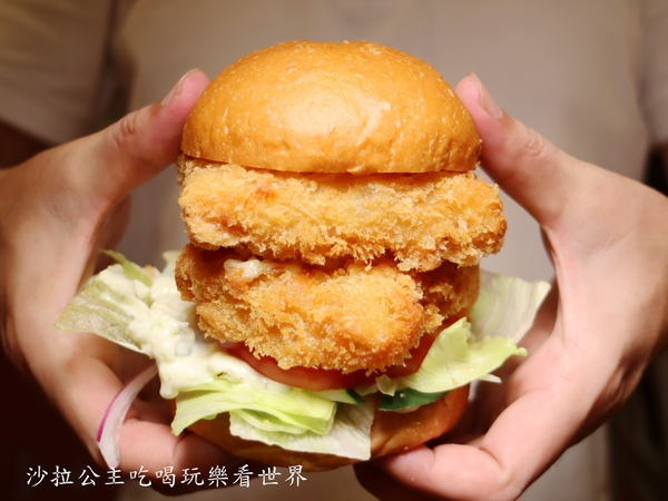 天成大飯店-Burger Lab.：台北車站美食/大份量漢堡加量不加價『Burger Lab.』漢堡研究室/台北天成大飯店