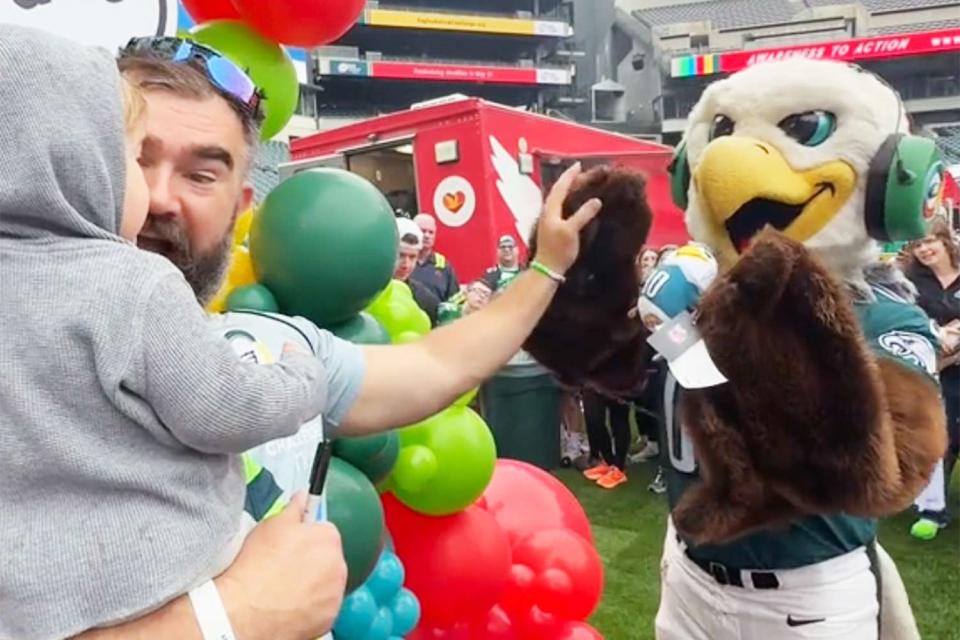 <p>Philadelphia Eagles/TikTok</p> Jason Kelce