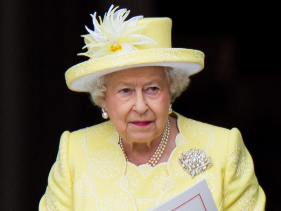 Zwei Corgi-Welpen sollen Queen Elizabeth II. trösten. (Bild: Shutterstock.com / Mr Pics)