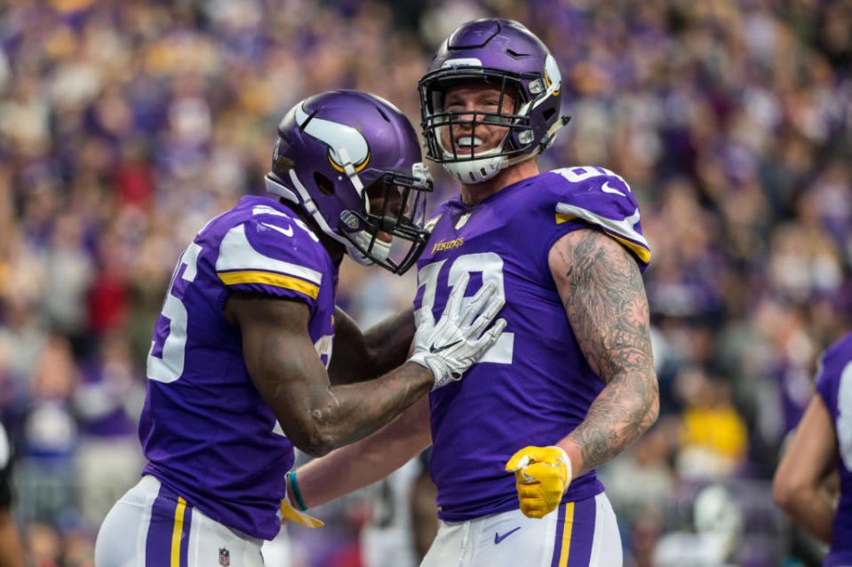 Nov 19, 2017; Minneapolis, MN, USA; Minnesota Vikings running back Latavius Murray (25) celebrates his touchdown with tight end Kyle Rudolph (82) during the second quarter against the Los Angeles Rams at U.S. Bank Stadium. Credit: Brace Hemmelgarn-USA TODAY Sports