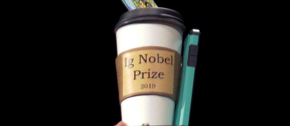 Biologie, économie, médecine, littérature, paix... : les 10 catégories des Ig Nobel, surnommés les « anti-Nobel », fêtant cette année leur 30e édition.
