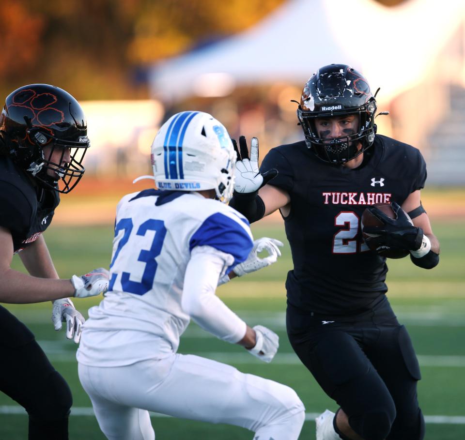 Tuckahoe's Michael Meyers prepares to push through Haldane's Soleil Gaines during the Section 1 Class D football championship on November 12, 2021.