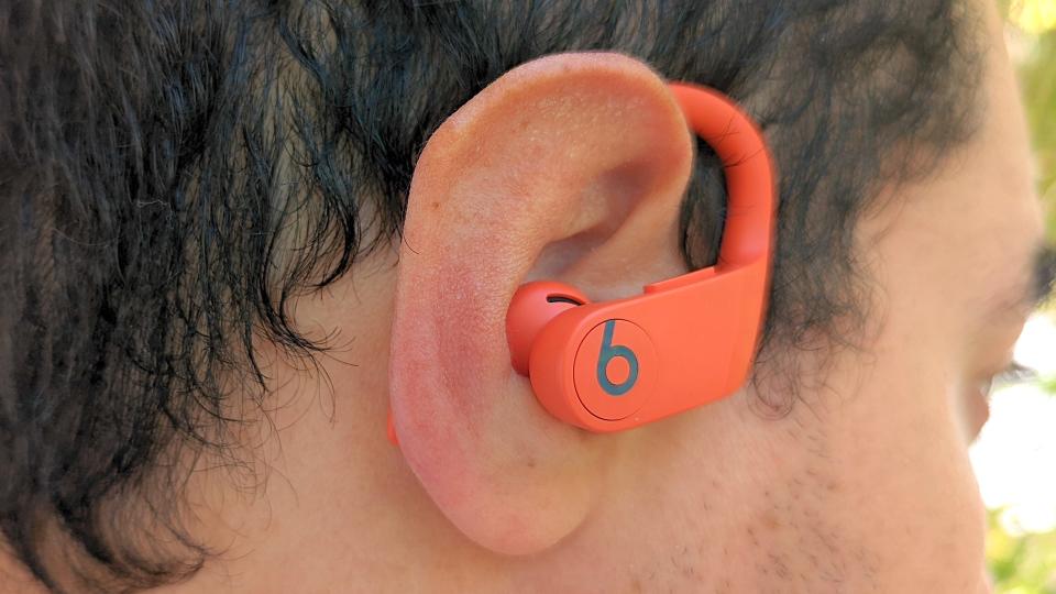 Beats Powerbeats Pro hook earbuds
