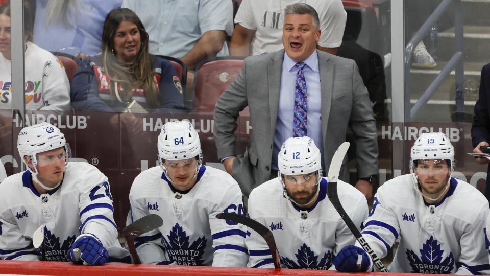 The Maple Leafs are sticking with the coach who's been behind the bench since midway through the 2019-2020 season. (Sam Navarro-USA TODAY Sports)