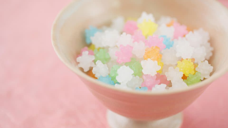 A bowl of colorful konpeito candies. - Aflo Co., Ltd./Alamy Stock Photo