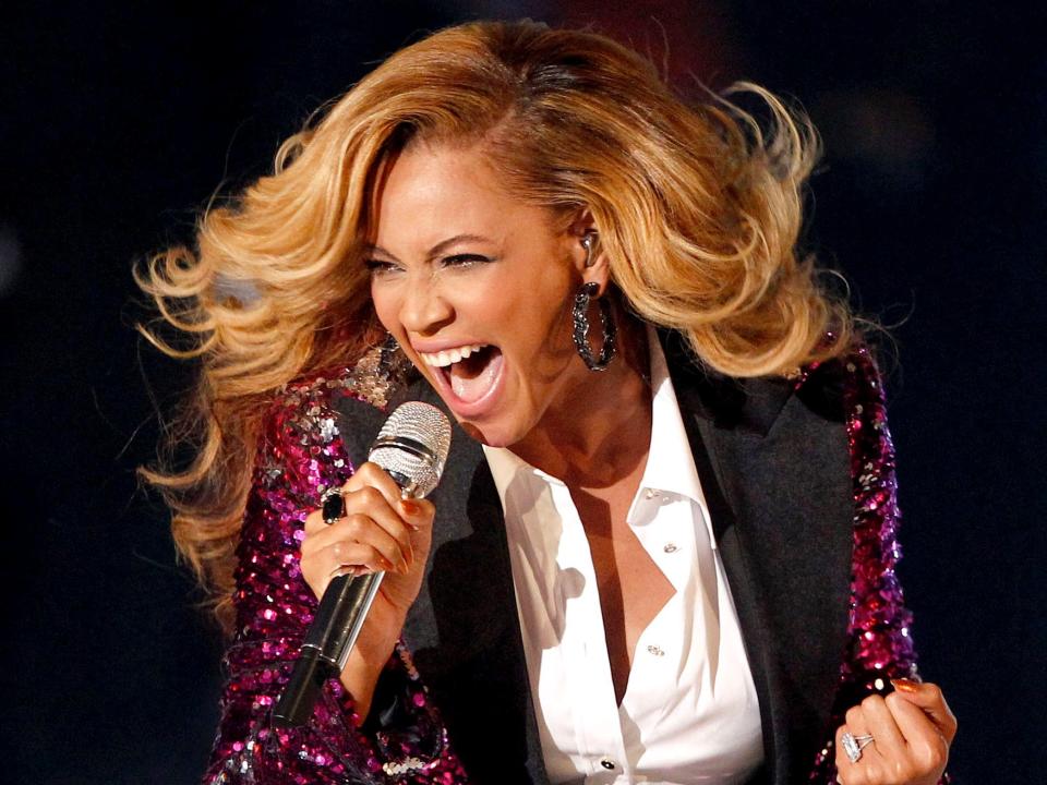 Beyonce MTV 2011 performing Love On Top AP Images