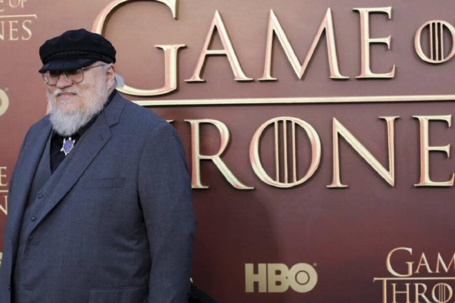 George R.R. Martin critica a guionistas y productores que cambian las historias de los libros: No les importa el material original