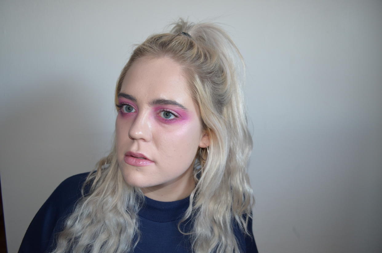 Here are two ways to use pink eyeshadow that are far from intimidating