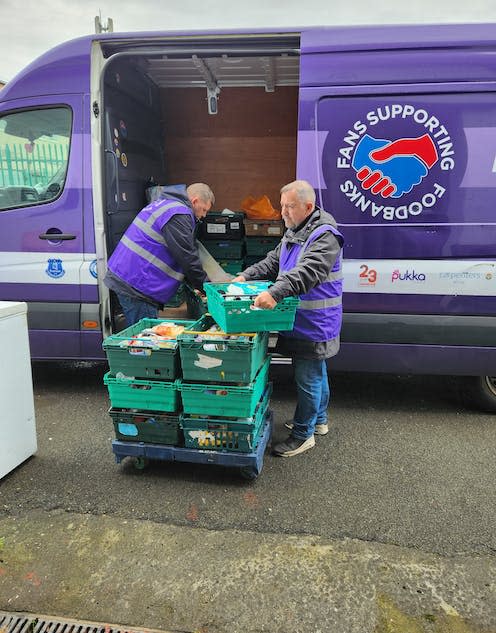 <span class="caption">Volunteers load up a van with food for the next 'mobile pantry'.</span> <span class="attribution"><a class="link " href="https://twitter.com/SFoodbanks" rel="nofollow noopener" target="_blank" data-ylk="slk:@SFoodbanks;elm:context_link;itc:0;sec:content-canvas">@SFoodbanks</a></span>