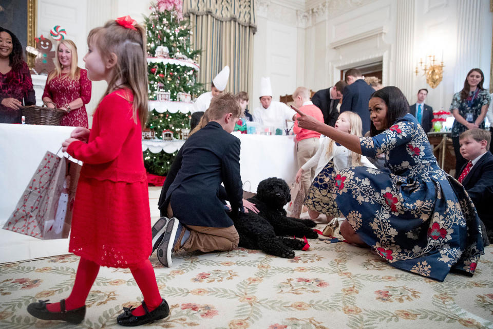 The Obamas unveil the 2016 White House holiday decorations