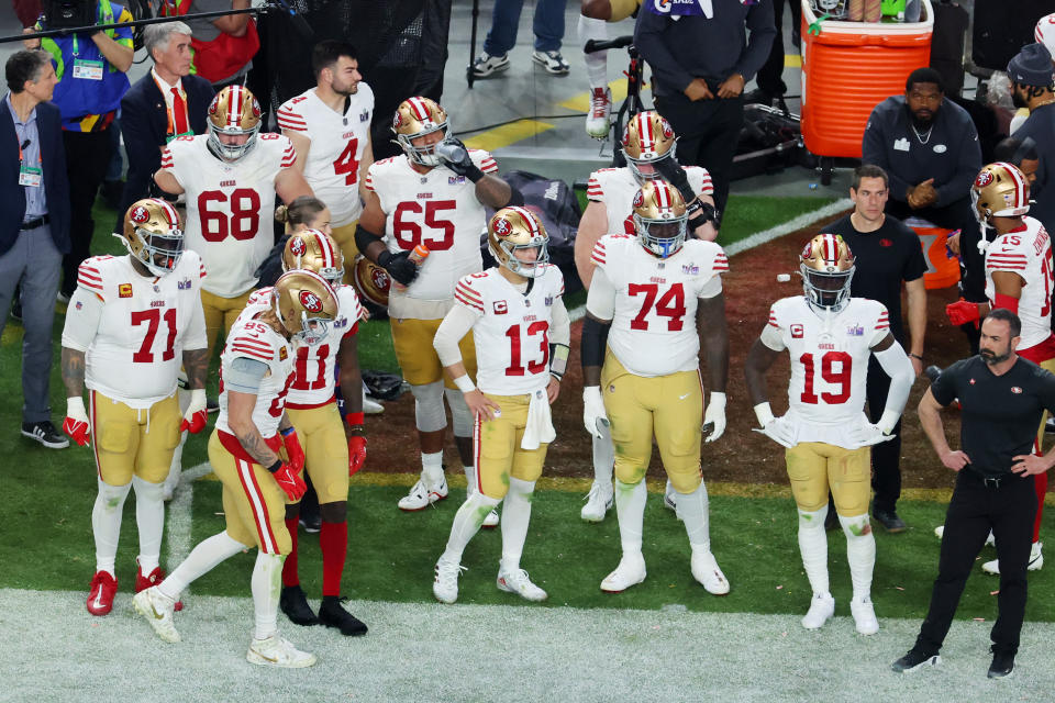 Los San Francisco 49ers recibieron el balón primero en tiempo extra en el Super Bowl LVIII, cuando hubiera sido conveniente otorgar la posesión inicial a los Kansas City Chiefs. (Foto: Michael Reaves/Getty Images)