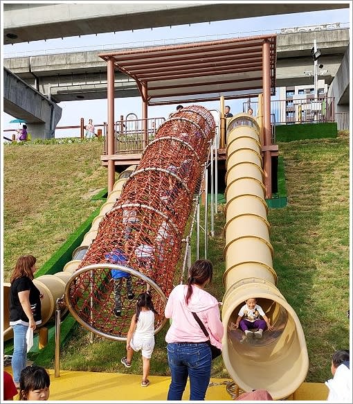 新北大都會公園「熊猴森樂園」