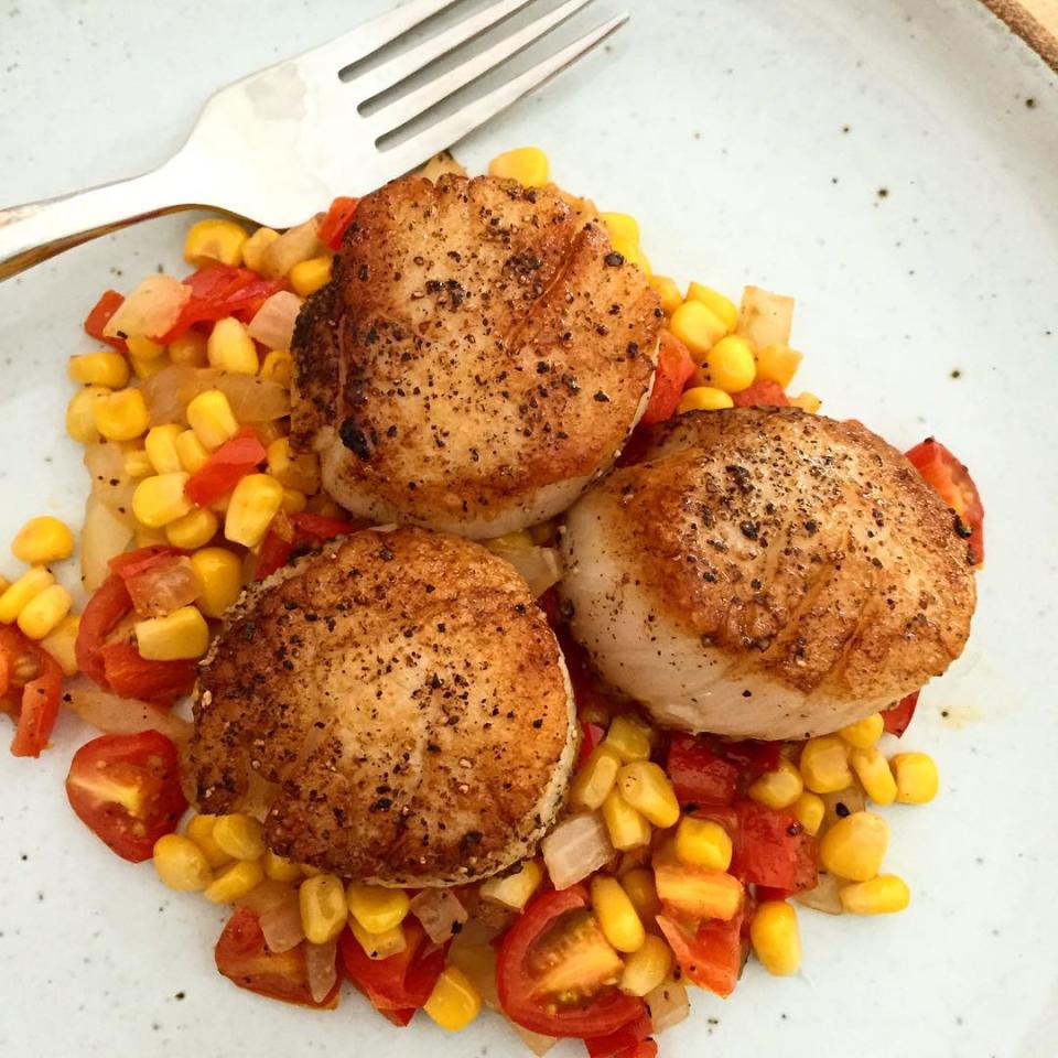 Mix Butter and Oil for Perfectly Seared Scallops