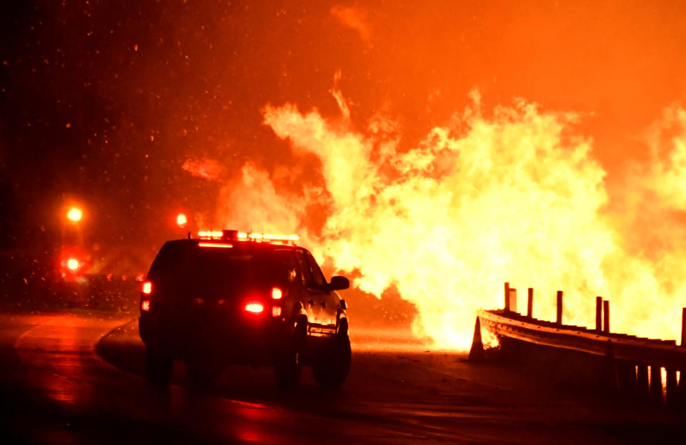 A wind driven wildfire continues to burn in Canyon Country north of Los Angeles, California, Oct. 25, 2019. (Photo: Gene Blevins/Reuters)