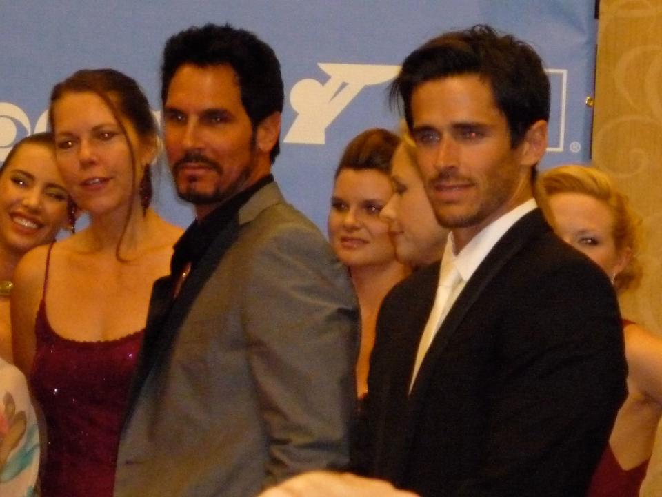 A random photo of Don Diamont and other stars looking amazing for the camera