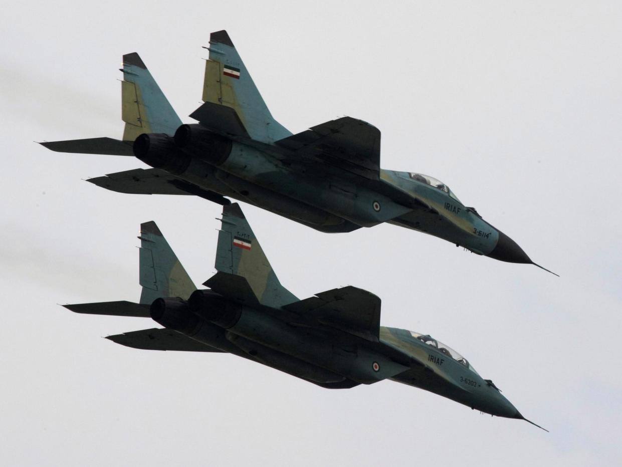 Tehran flew Russian Sukhoi-22 planes over the Strait of Hormuz as a warning to its enemies: Reuters