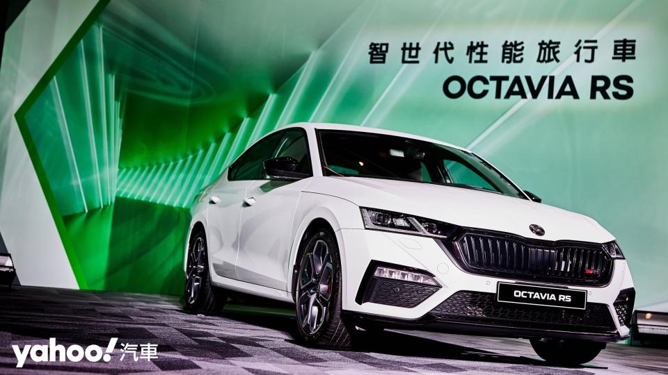 2023年式Skoda Octavia RS