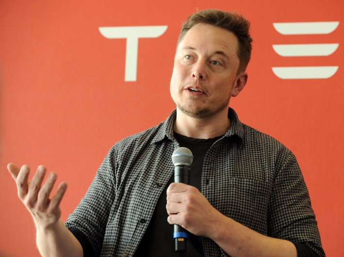 Founder and CEO of Tesla Motors Elon Musk speaks during a media tour of the Tesla Gigafactory, which will produce batteries for the electric carmaker, in Sparks, Nevada, U.S. July 26, 2016.  REUTERS/James Glover II