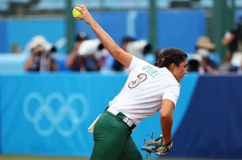 Softball - Women - Opening Round - Mexico v Japan