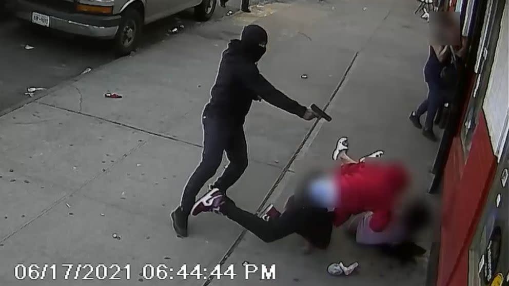 A gunman opens fire on a male with two children in the line of fire (NYPD)