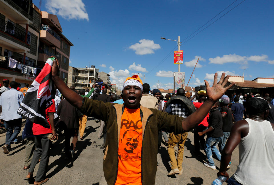 Kenya president sworn in amid opposition protests