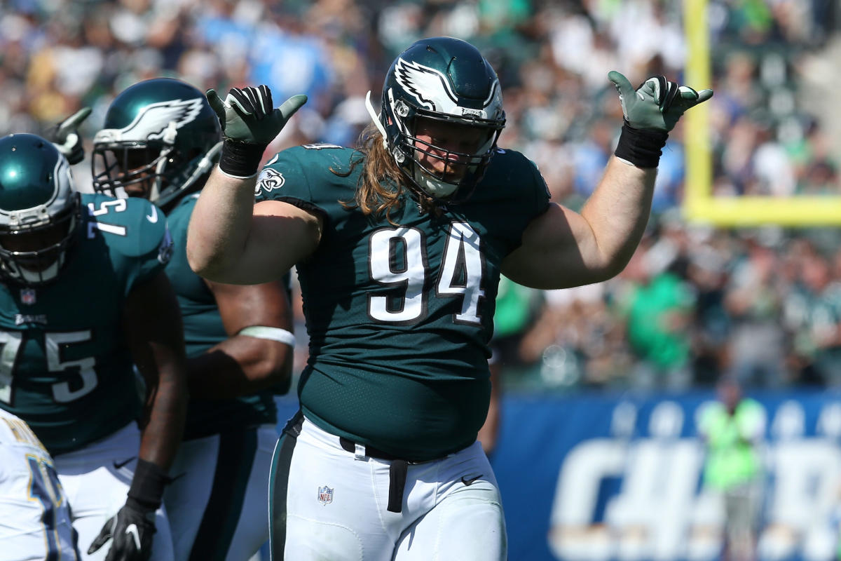 Philadelphia Eagles' defensive tackle Beau Allen, raised in Vikings  territory as a Packers fan, turns Minnesota family green