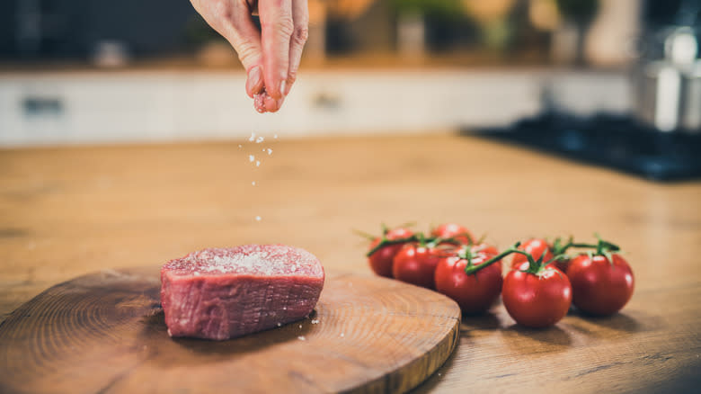 sprinkling msg on steak