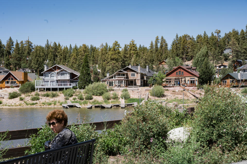 Image: Homes sit above Big Bear Lake near Boulder Bay Park on June 19, 2022. (Gabriella Angotti-Jones for NBC News)