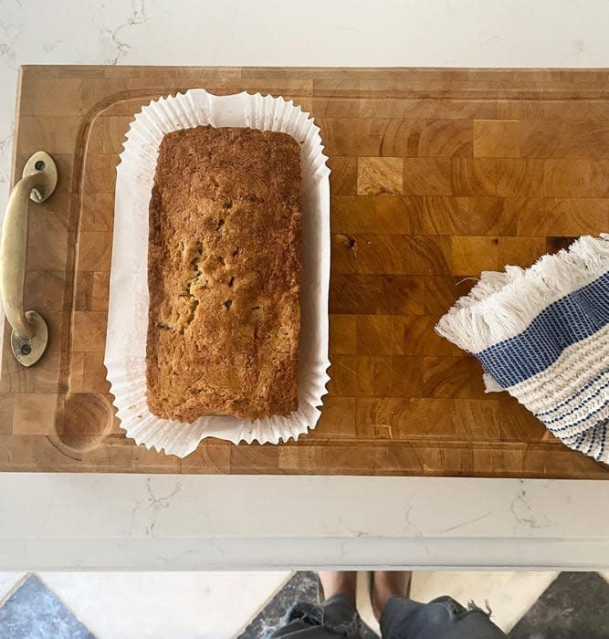 holly-banana-bread