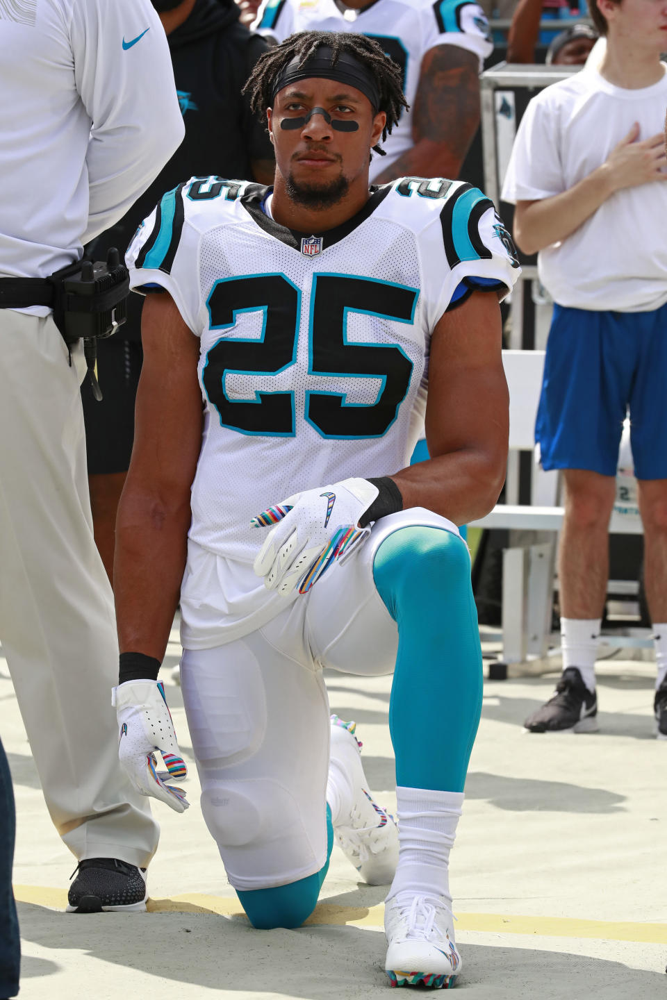 Carolina Panthers' Eric Reid (25) kneels during the national anthem before an NFL football game against the New York Giants in Charlotte, N.C., Sunday, Oct. 7, 2018. (AP Photo/Jason E. Miczek)