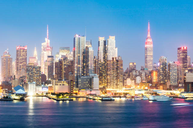 Midtown Manhattan skyline at dusk, New York, USA