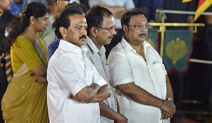 MK Stalin (left) with estranged brother MK Alagiri (right-end) at the memorial service of Kalaignar Karunanidhi.