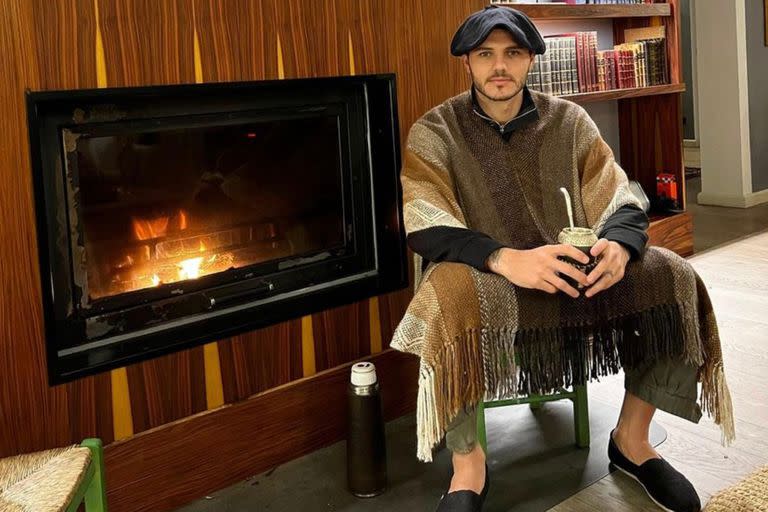 Mauro Icardi se vistió de gaucho y en las redes se divirtieron con su look