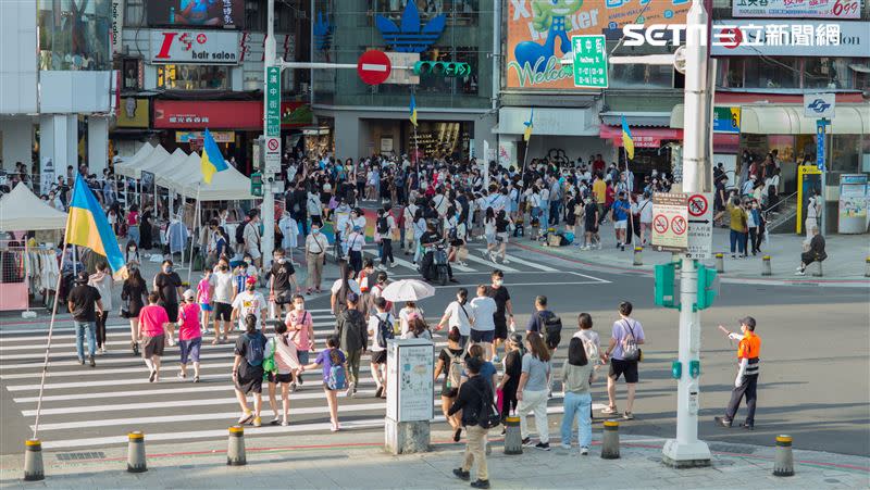 2022年六都人口變化出爐，台北市遷出數量3.7萬人再度奪冠，21年少了16萬人。（圖／記者陳弋攝影）