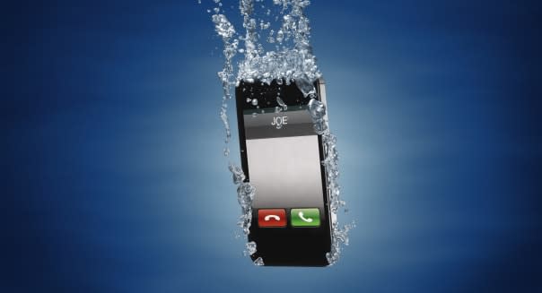 mobilephone splashed into water