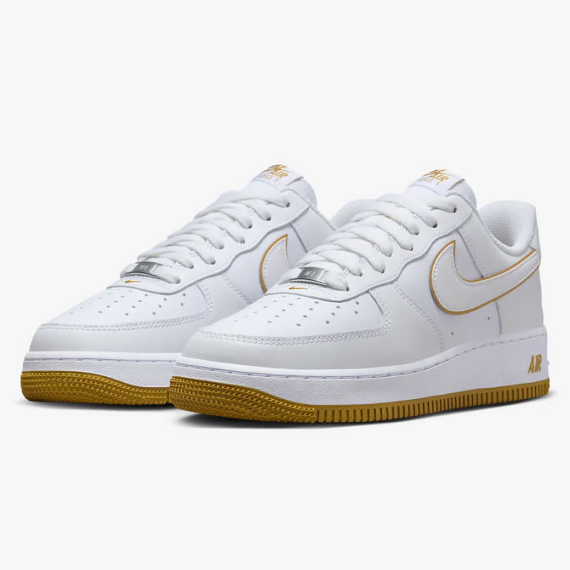 <p>Courtesy of Nike</p><p>This pair of Air Force 1s, the heart and soul of 1980s basketball, is on sale just in time for fall. It’s like the perennial all-white model, but it brings a subtle gum-colored motif across the shoe to add a little depth. Add to this ‘80s-inspired sneak by pairing it with a wool varsity jacket and a pair of <a href="https://www.mensjournal.com/style/levis-jeans-501-amazon-prime-day-2023-october-sale" rel="nofollow noopener" target="_blank" data-ylk="slk:Levi’s 501 jeans;elm:context_link;itc:0;sec:content-canvas" class="link ">Levi’s 501 jeans</a>.</p><p>[$92 (was $110); <a href="https://clicks.trx-hub.com/xid/arena_0b263_mensjournal?q=https%3A%2F%2Fhowl.me%2FckMfmpthkFm&event_type=click&p=https%3A%2F%2Fwww.mensjournal.com%2Fstyle%2Fnike-mens-shoe-sale-october-2023%3Fpartner%3Dyahoo&author=Anthony%20Mastracci&item_id=ci02cbb36fe0002679&page_type=Article%20Page&partner=yahoo&section=sneakers&site_id=cs02b334a3f0002583" rel="nofollow noopener" target="_blank" data-ylk="slk:nike.com;elm:context_link;itc:0;sec:content-canvas" class="link ">nike.com</a>]</p>