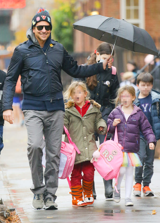 Bradley Cooper, de paseo con su hija Lea de Seine y sus amigos