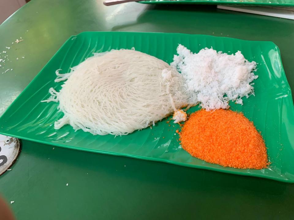 Mr. Appam - Putu Mayam