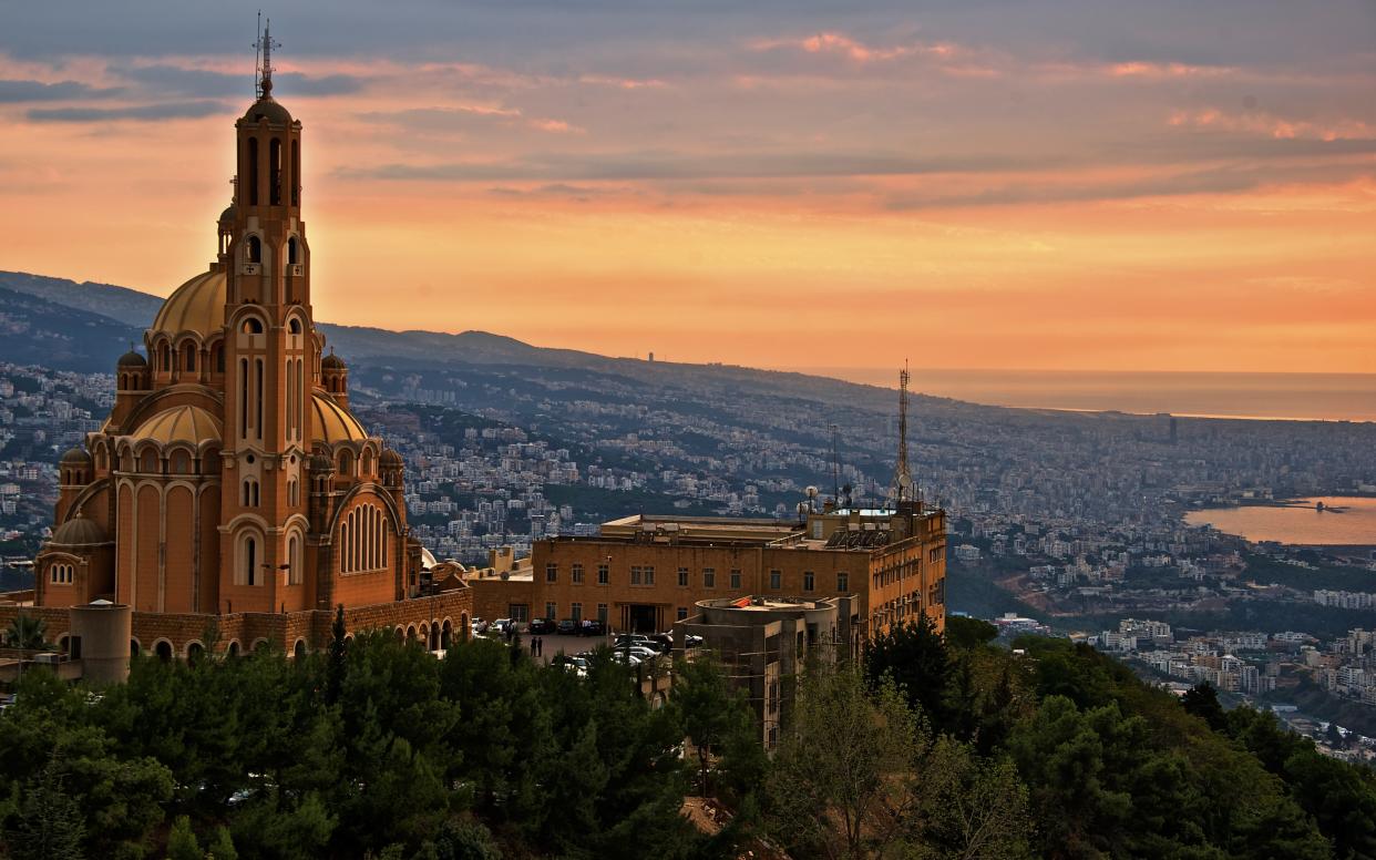 Lebanon is celebrating Independence Day - © 2011 Bernardo Ricci Armani