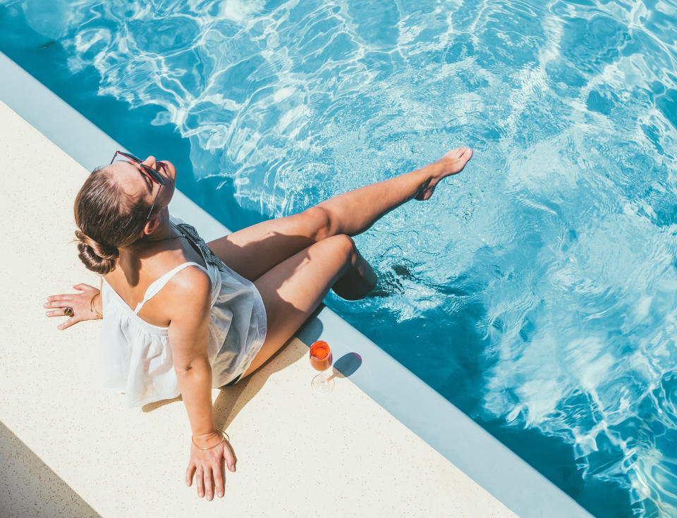 Le soleil peut avoir de nombreux effets indésirables sur la peau, jusqu'à provoquer des cancers. (Photo : Getty Images)