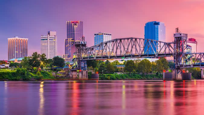 Little Rock, Arkansas, USA skyline on the river at twilight.