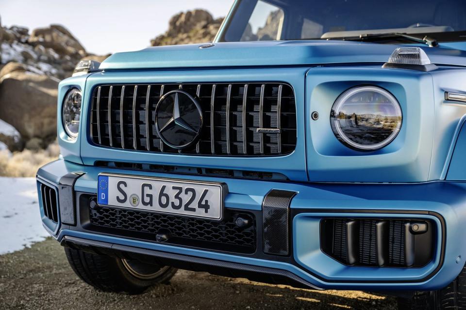 2025 mercedes amg g63 press images