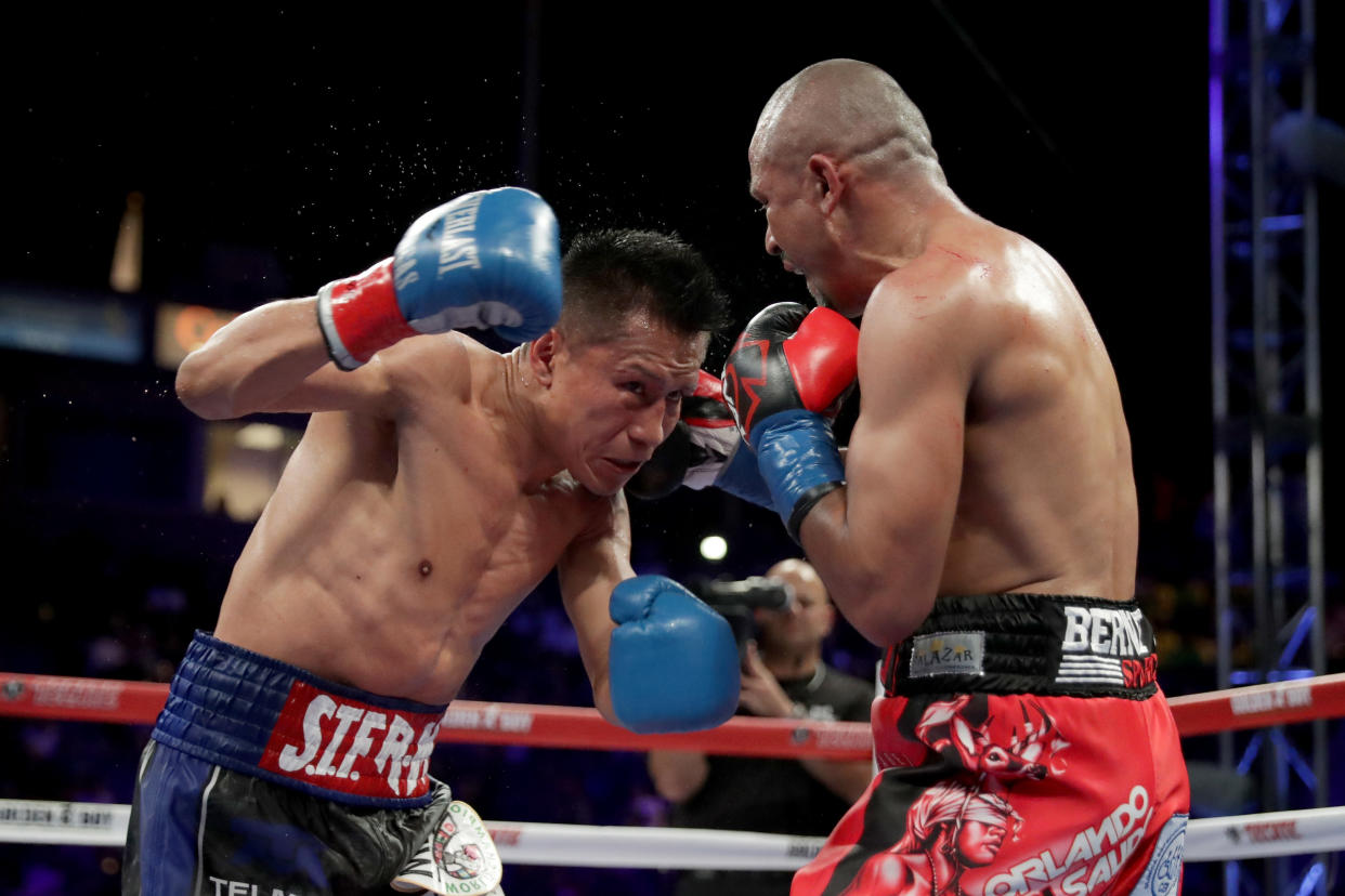 Orlando Salido (R), shown in the 2016 Yahoo Sports Fight of the Year against Francisco Vargas on June 4, 2016, will fight Mickey Roman on Dec. 9 at Mandalay Bay in Las Vegas. (Getty Images)