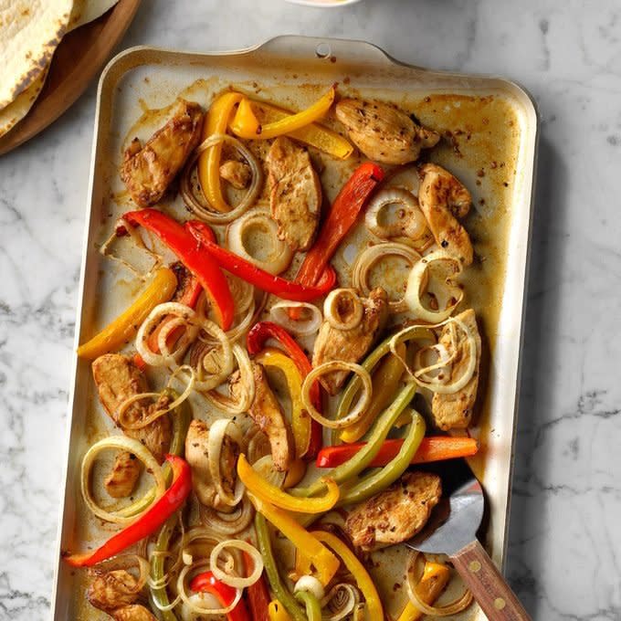 Chicken Veggie Fajitas Exps Opbz18 25998 B06 27 1b 5