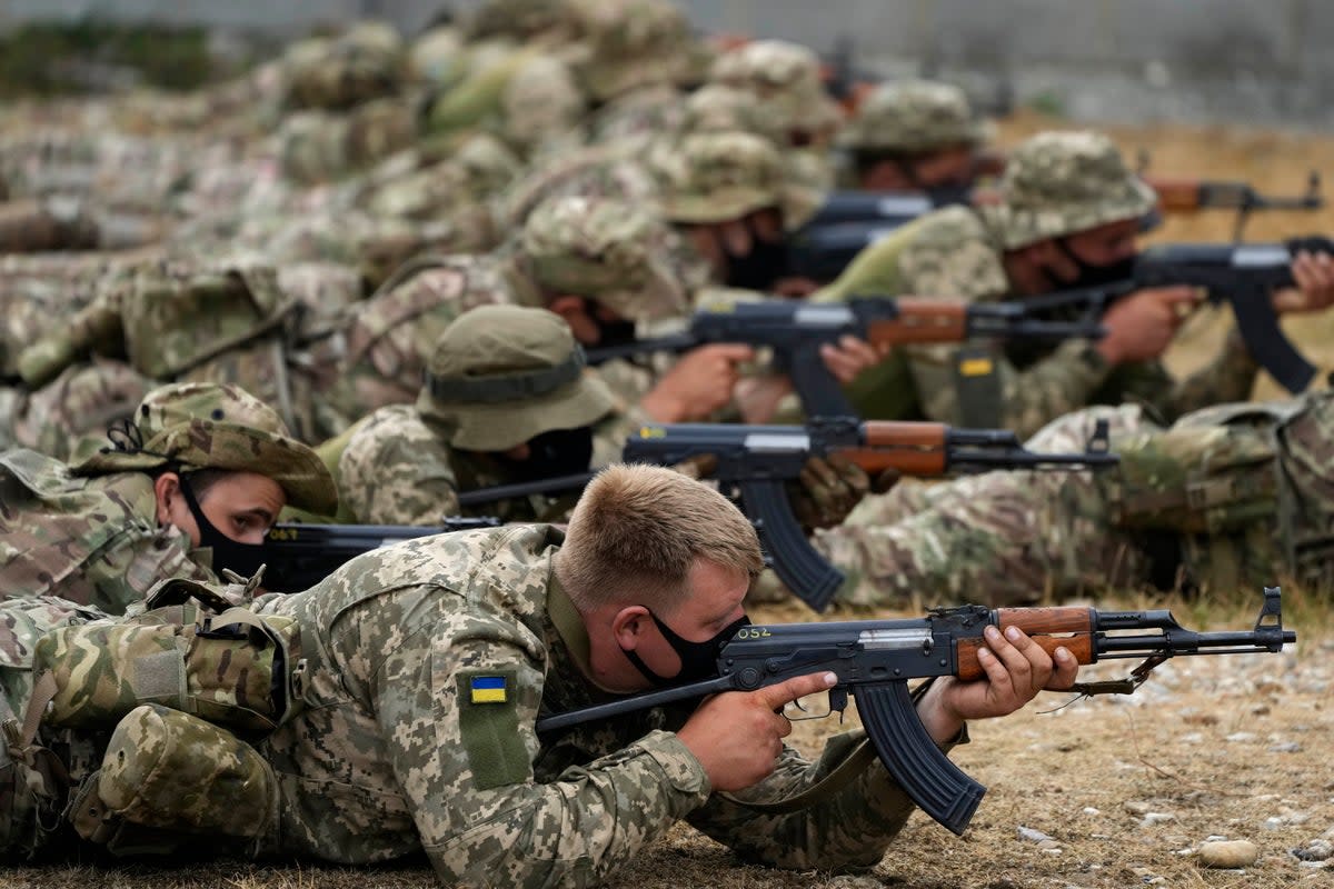 Britain Ukraine Troops (Copyright 2022 The Associated Press. All rights reserved)