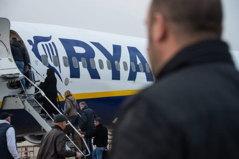 You might not have known it, but if you're flying in to Dublin, there's a strong chance you'll be doing so on a plane specially blessed by a resident Catholic priest. Andreas Arnold/dpa