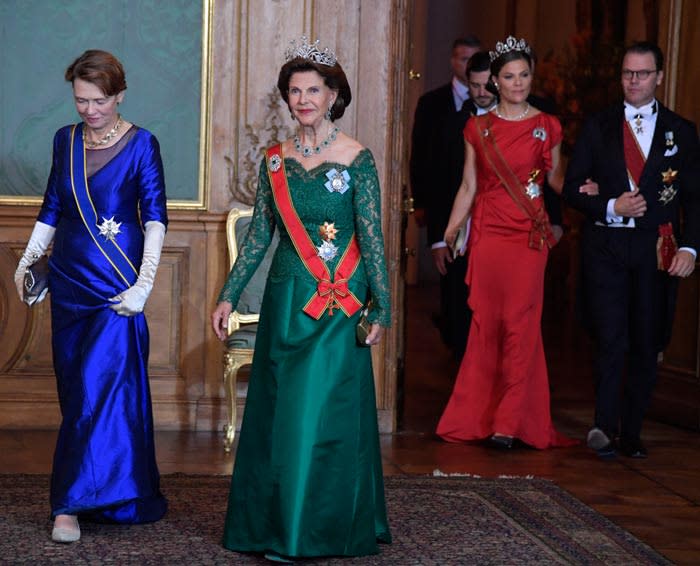 Victoria de Suecia con vestido de gala